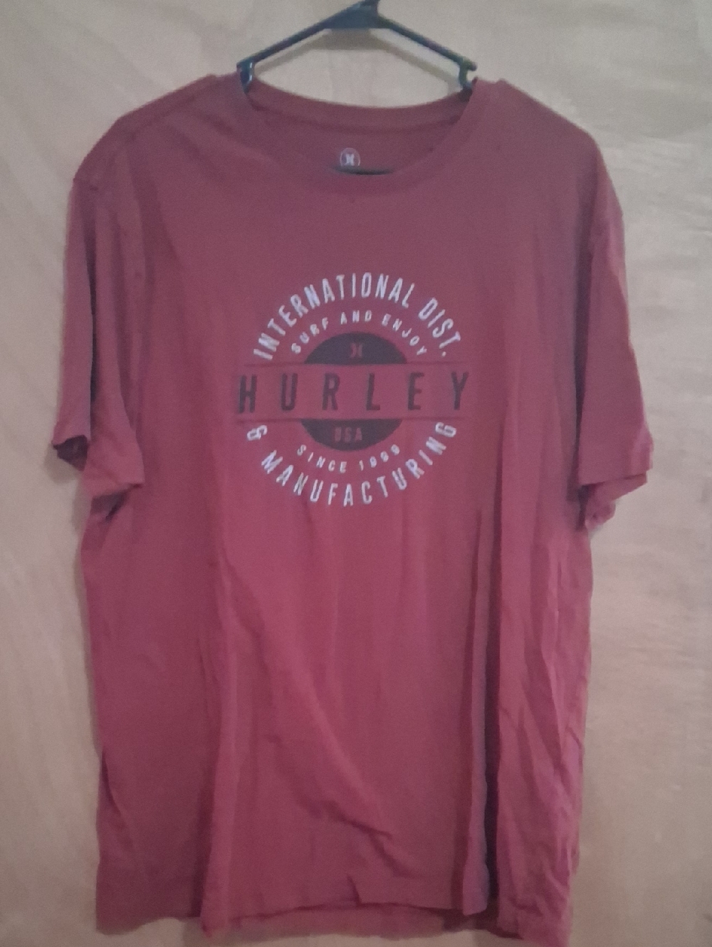Hurley Men's Brick Red Logo Short Sleeve Tee